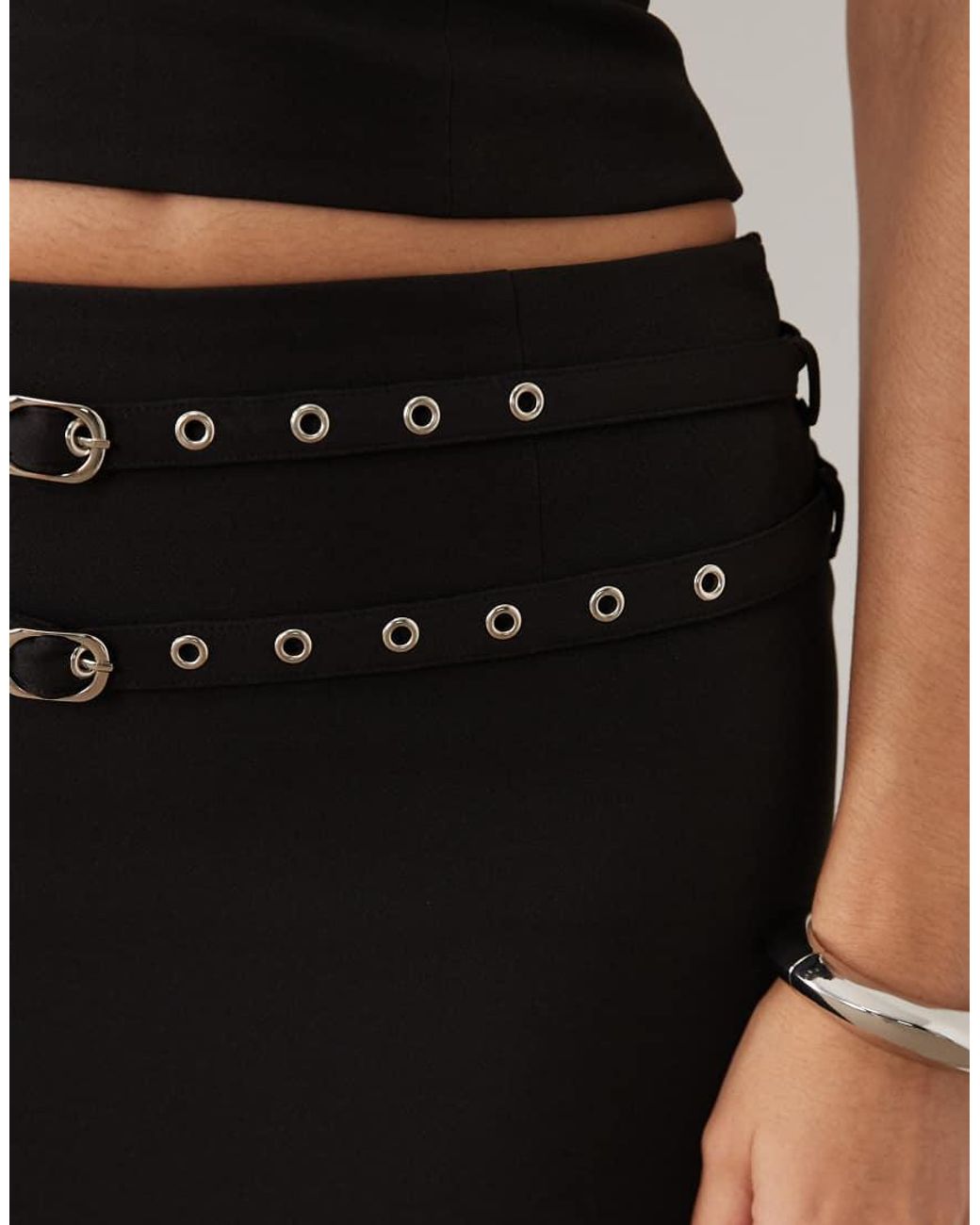 Kaiia Black Exclusive 90S Eyelet Buckle Detail Low Rise Mini Skirt Co-Ord