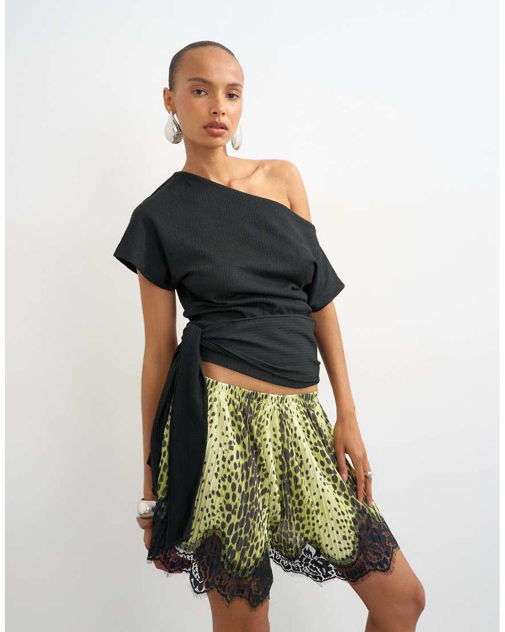 TOPSHOP Black Crinkle Off Shoulder Tie Front Top