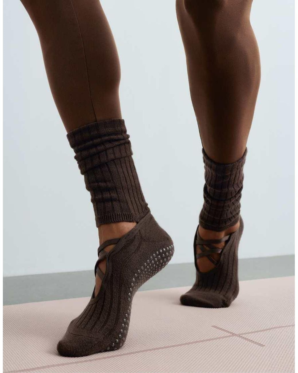 Oysho Brown Long Classic Yoga And Pilates Cushioned Socks With Cotton Blend And Double Straps