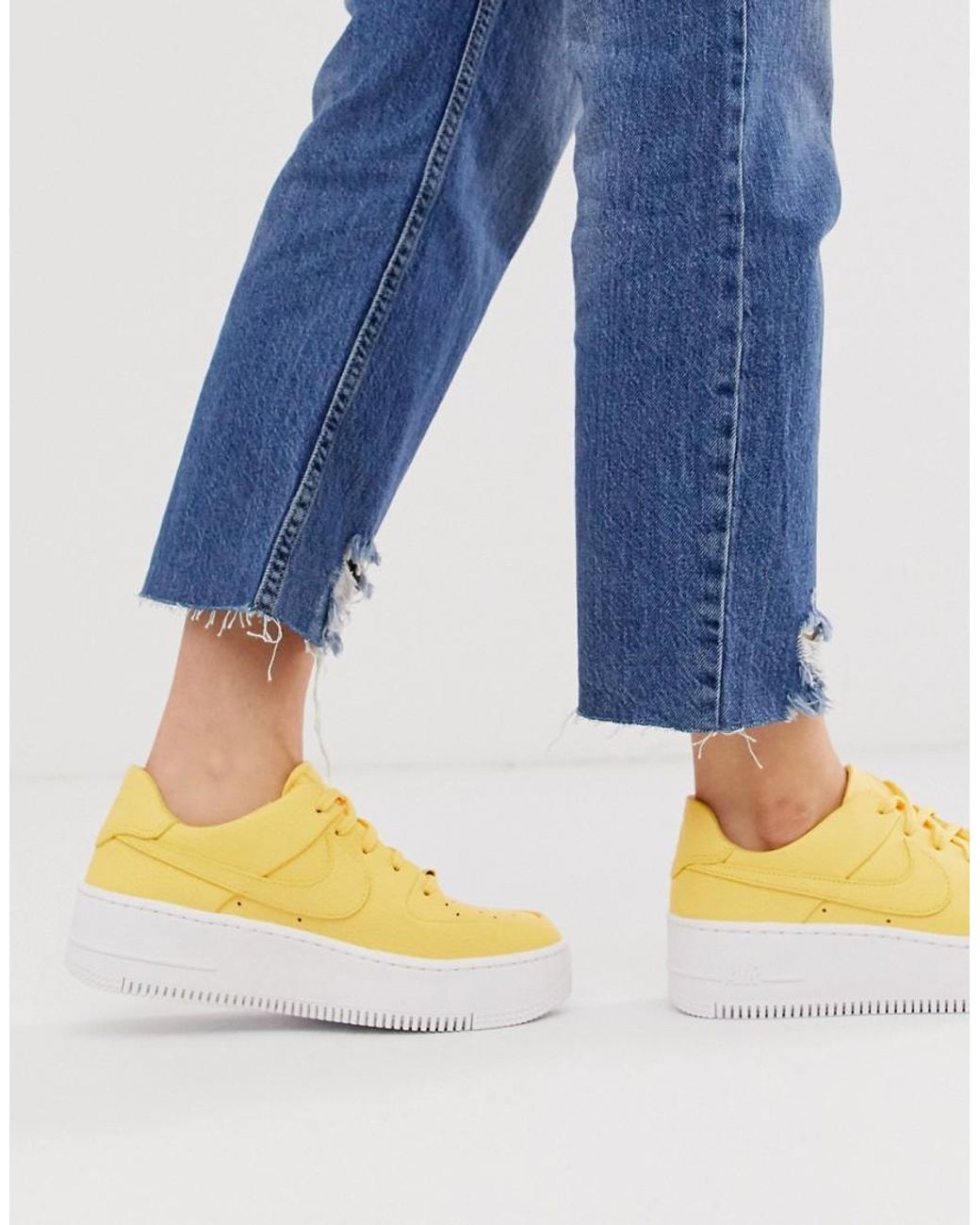 Nike Rubber Air Force 1 Sage Low Trainers in Yellow | Lyst