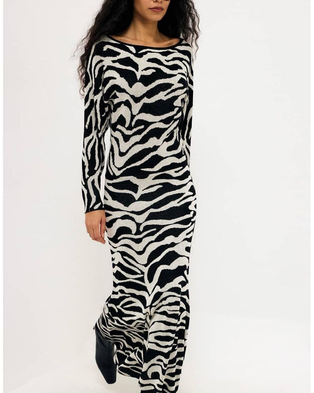 NA-KD White Knitted Jacquard Batwing Maxi Dress