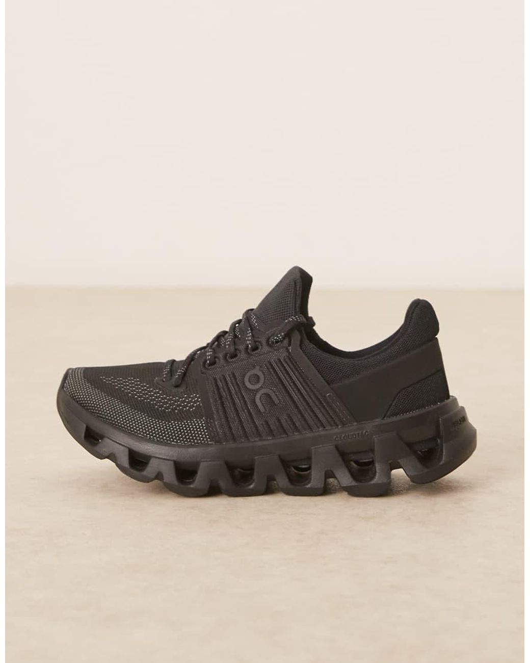 On Shoes Black Cloudswift 4 Ad Running Trainers