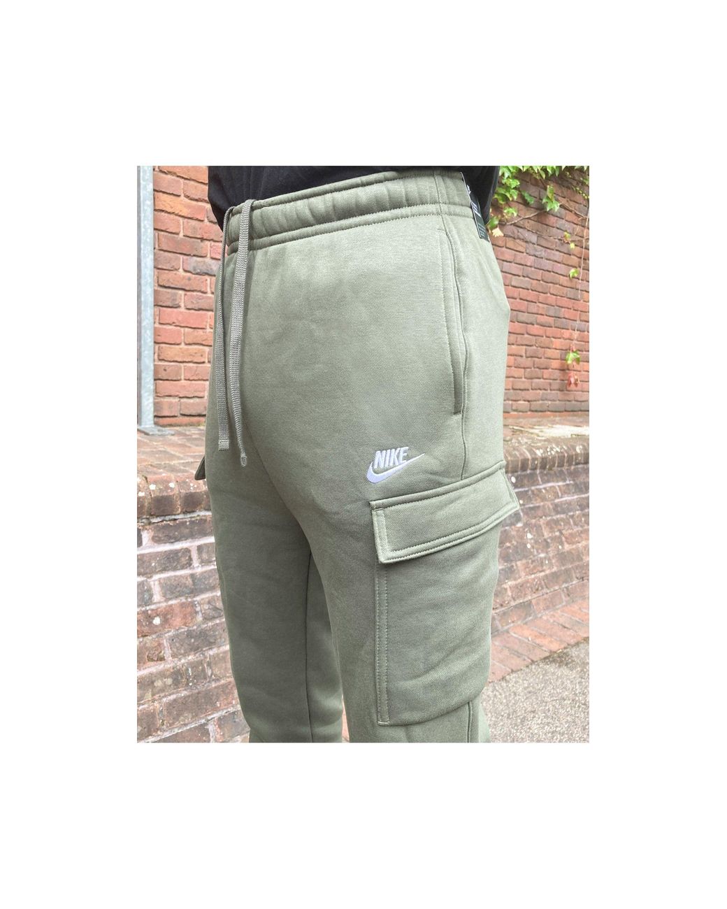Nike club tall cuffed cargo joggers sale