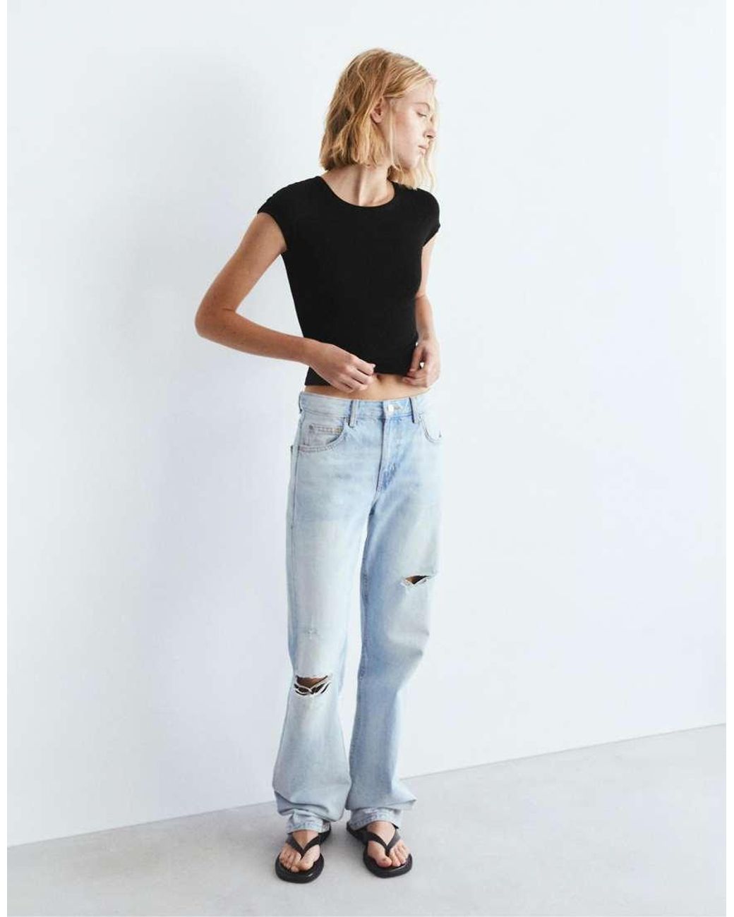 Pull&Bear Black Fitted T-shirt With Cap Sleeves
