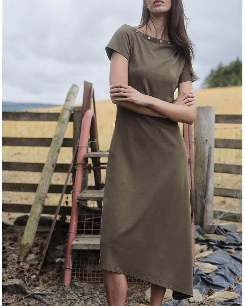 Daisy Street Green Asymmetric Midi Dress With Button Detail