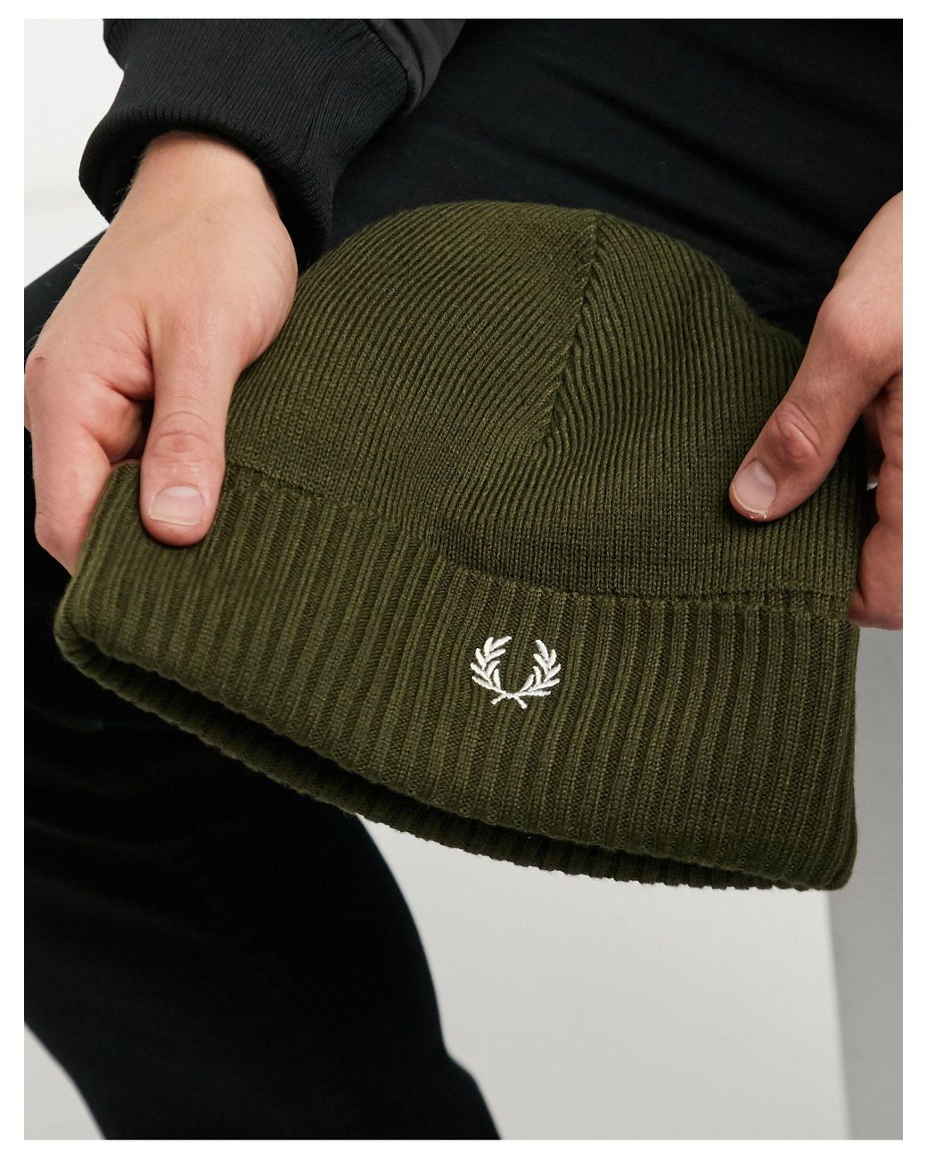 Fred Perry Roll Up Beanie Hat in Green 