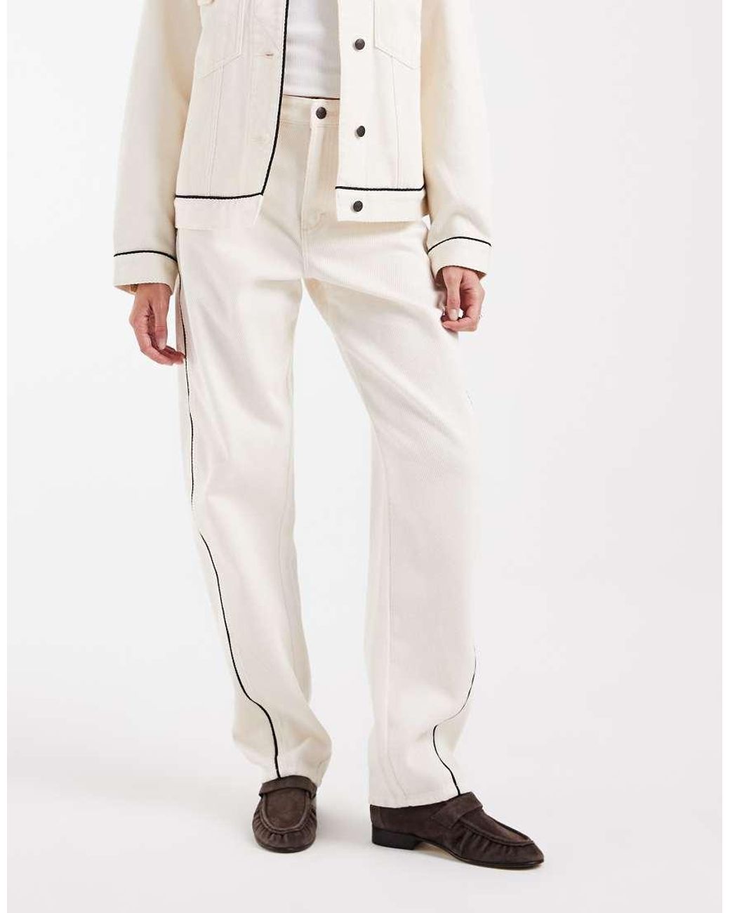 Wrangler White Barrel Denim Jeans