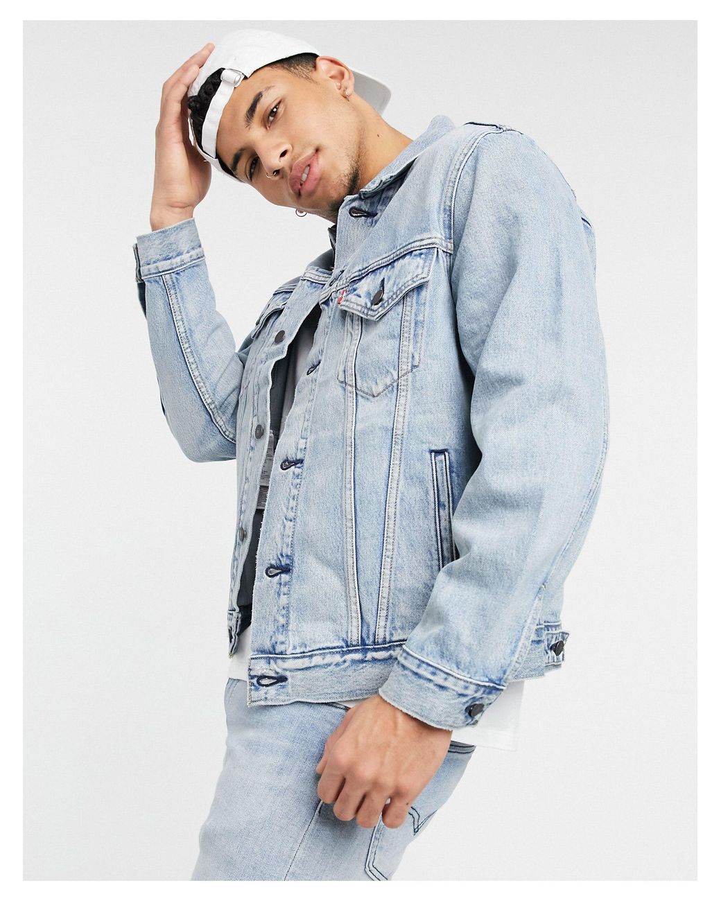 levi's relaxed fit