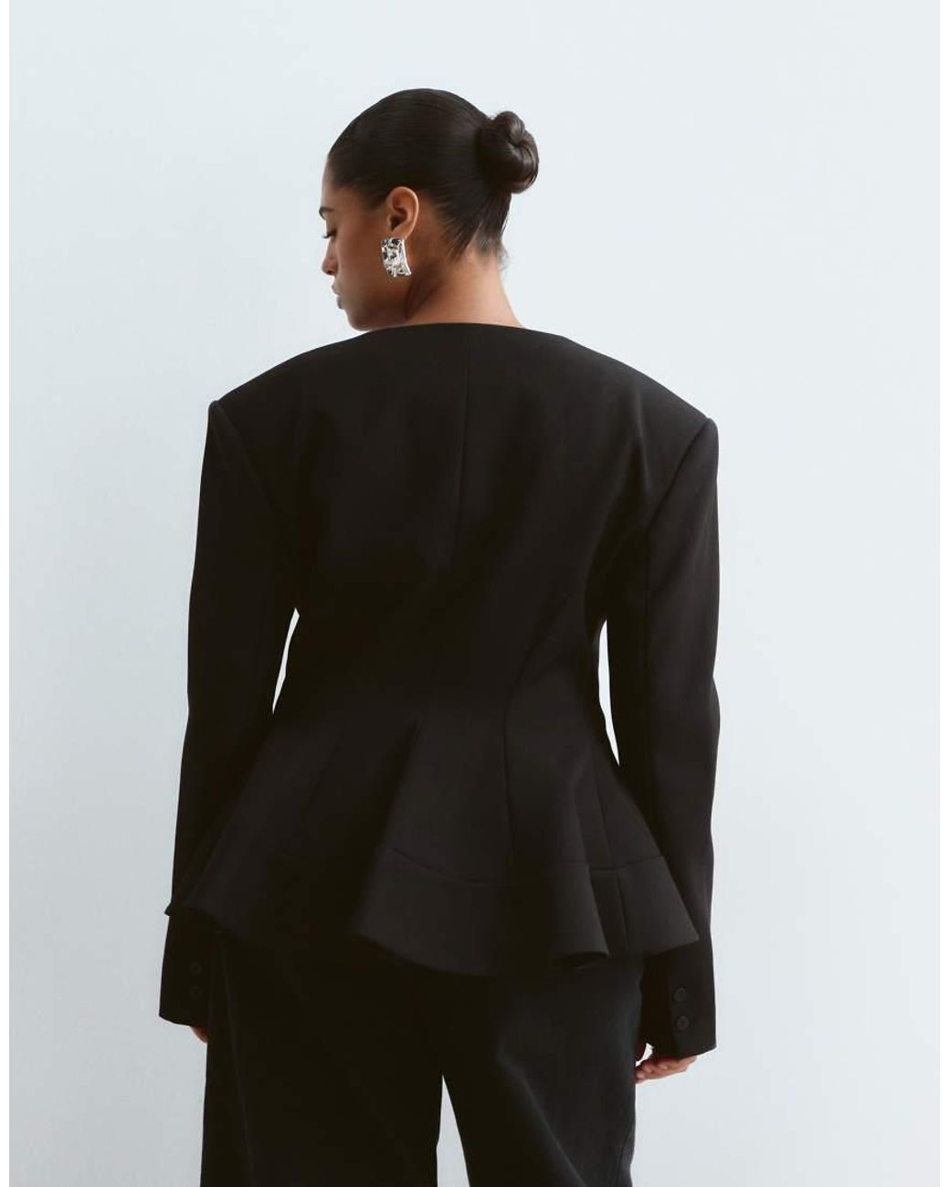 ARRANGE Black Curve Collarless Strong Shoulder Peplum Blazer