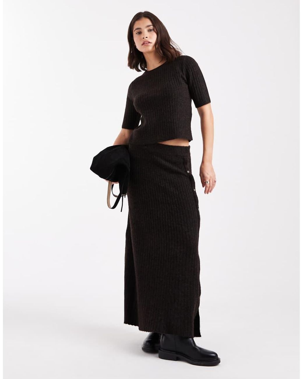 Vero Moda Black Ribbed Knit Short Sleeve Top