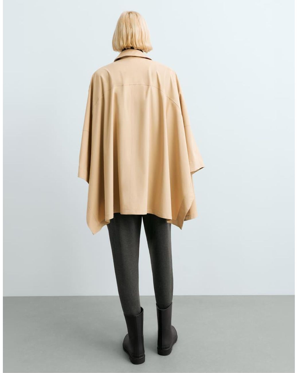 Oysho Natural Extra Lightweight 10k Waterproof Short Cape