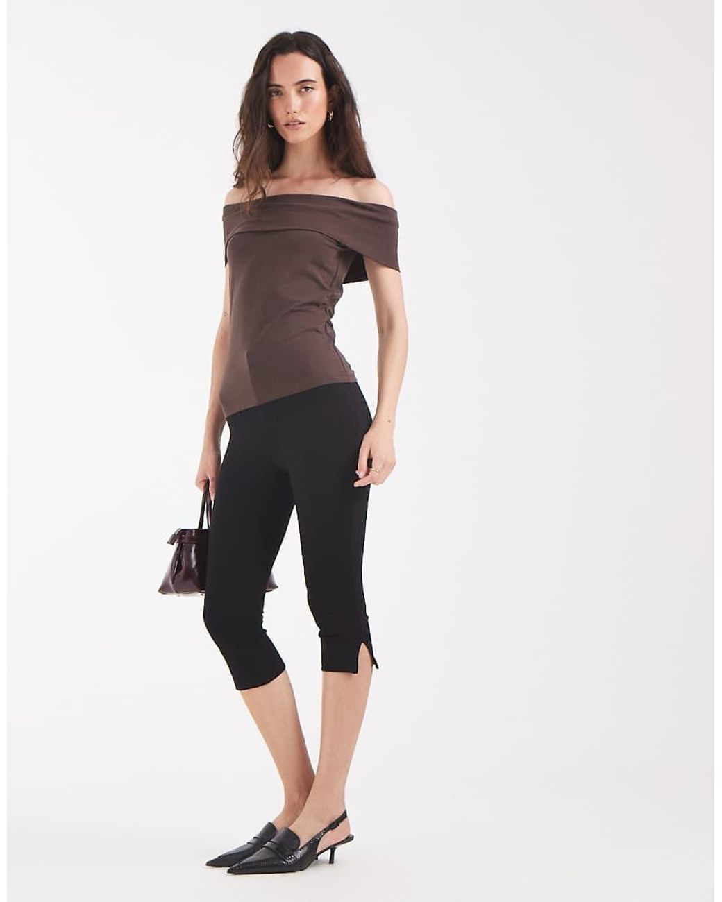 Top di Pieces in Brown
