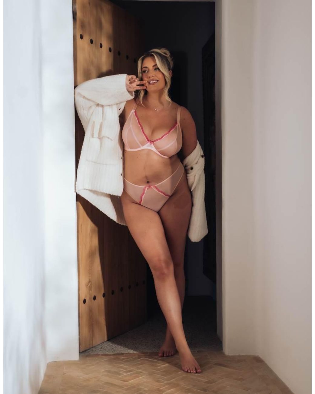 Curvy Kate Pink Lightstyle Scallop Brazilian
