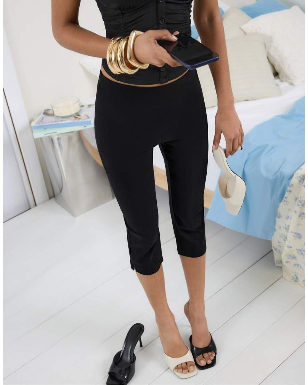 Stradivarius Black Capri Trousers