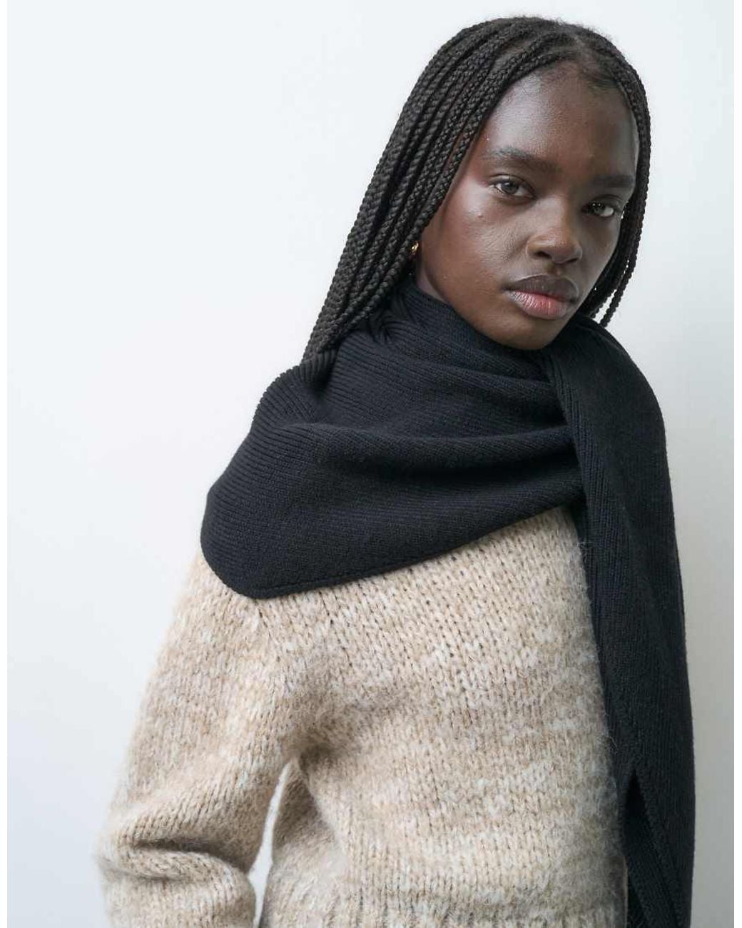 Pieces Gray Triangle Scarf