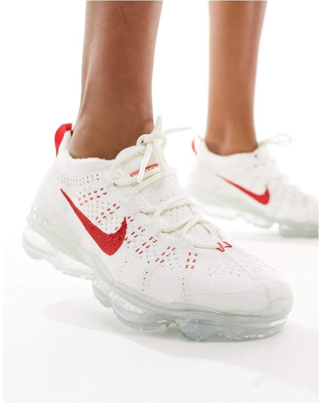 Nike vapormax blancas y rojas hotsell