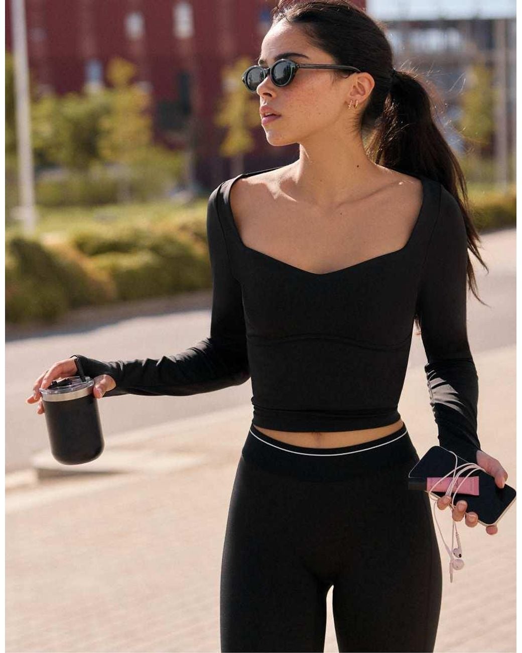Stradivarius Black Sweetheart Neckline Long Sleeve Top With Bust Cups