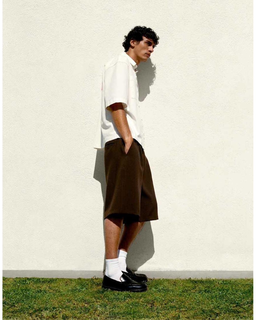Pull&Bear Natural Smart Bermuda Shorts With Pleats for men