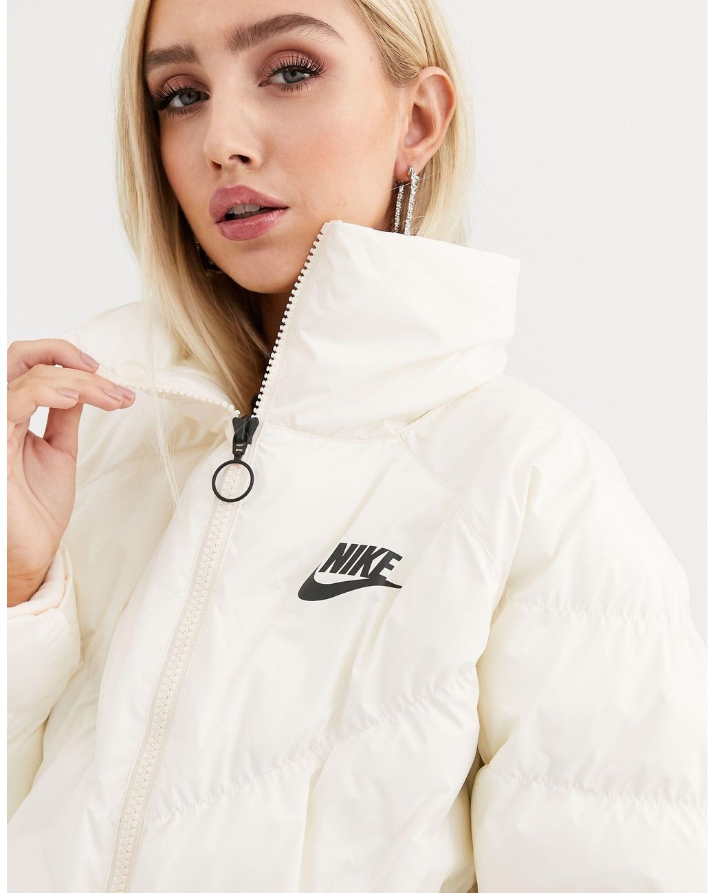 Nike Cream High Neck Puffer Jacket in Natural | Lyst