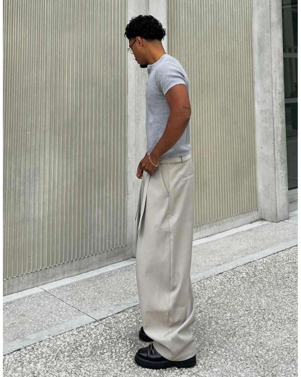Bershka Gray Tall Barrel-Leg Trousers With Darts And Belt for men