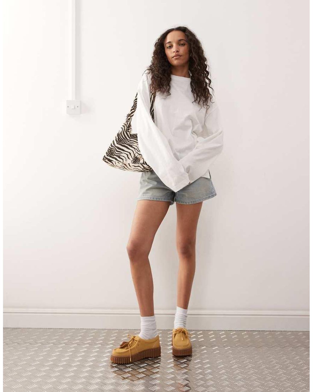 Monki White Oversized Long Sleeve T-Shirt With Side Slits