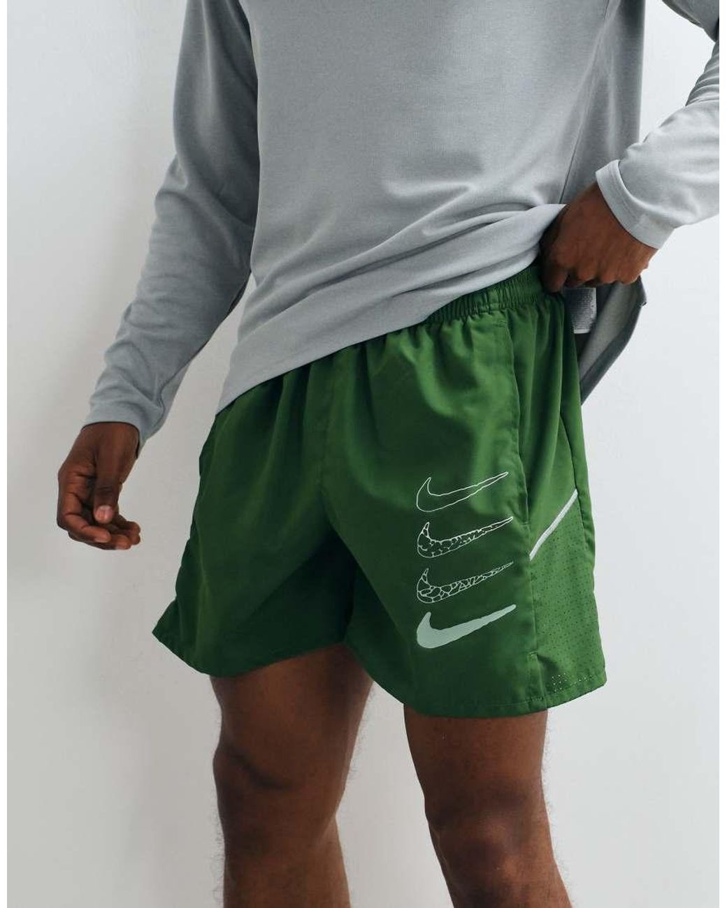 Nike Pantalones Cortos De Running Miler Dri-Fit De 5 Pulgadas En Verde Nike de hombre de color Green