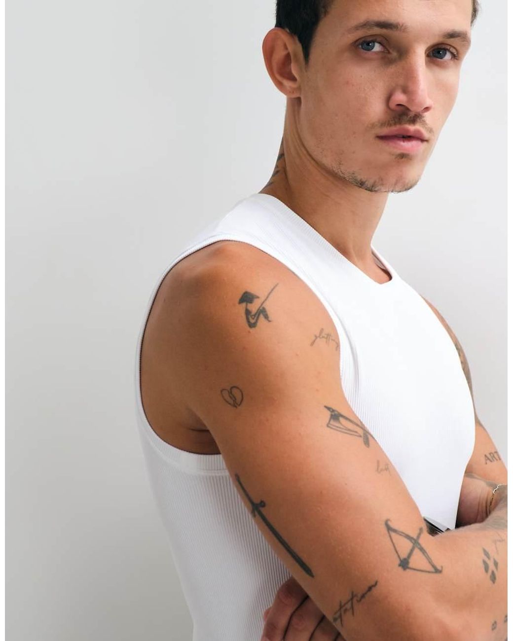 4505 White Seamless Rib Muscle Fit Training Tank for men