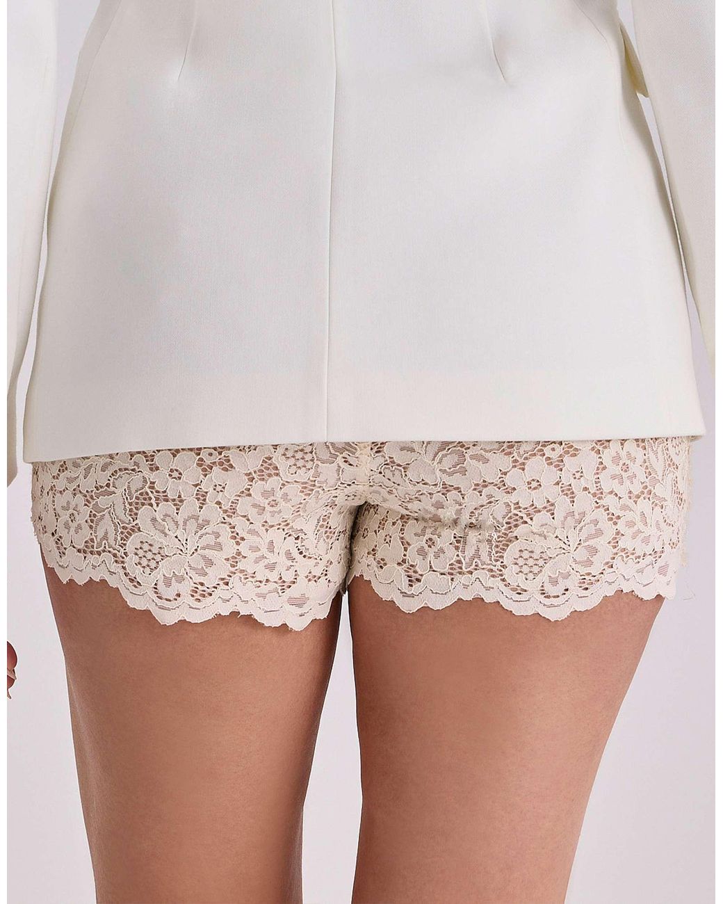 Margot - mini short en dentelle côtelée - ivoire vintage House Of Cb en coloris Brown