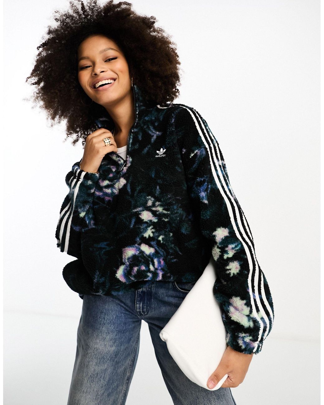 adidas Originals sweatshirt aus sherpafleece mit dunklem blumenmuster den drei streifen und kurzem reiBverschluss in Blau Lyst DE