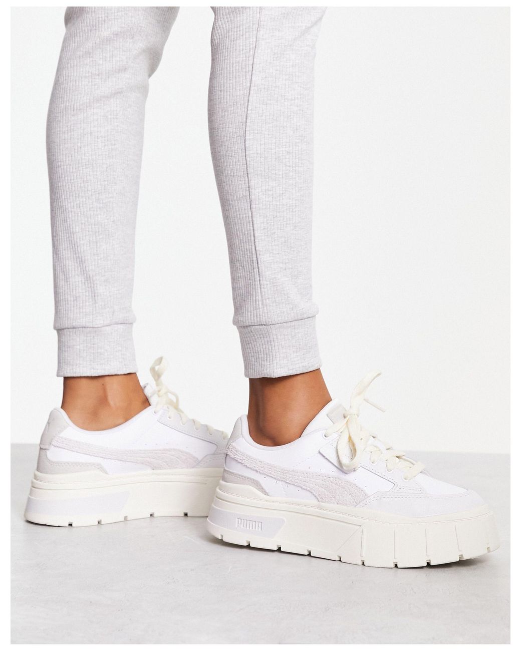 PUMA Mayze Sneakers Met Dikke Zool En Neutrale Textuur in het Wit Lyst NL