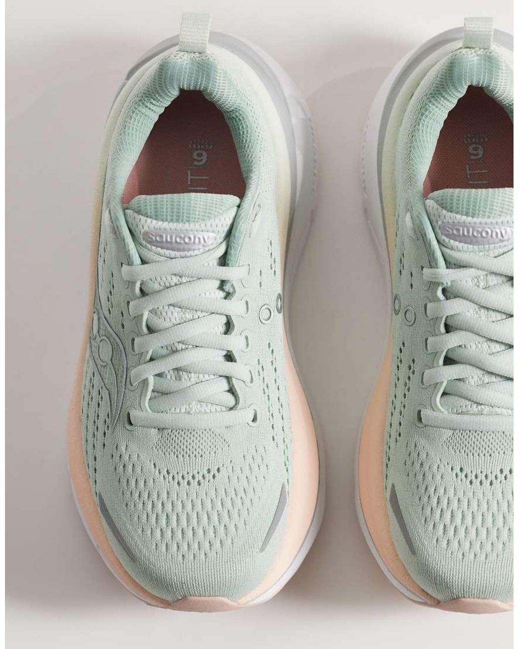 Saucony White Hurricane 25 Running Trainers