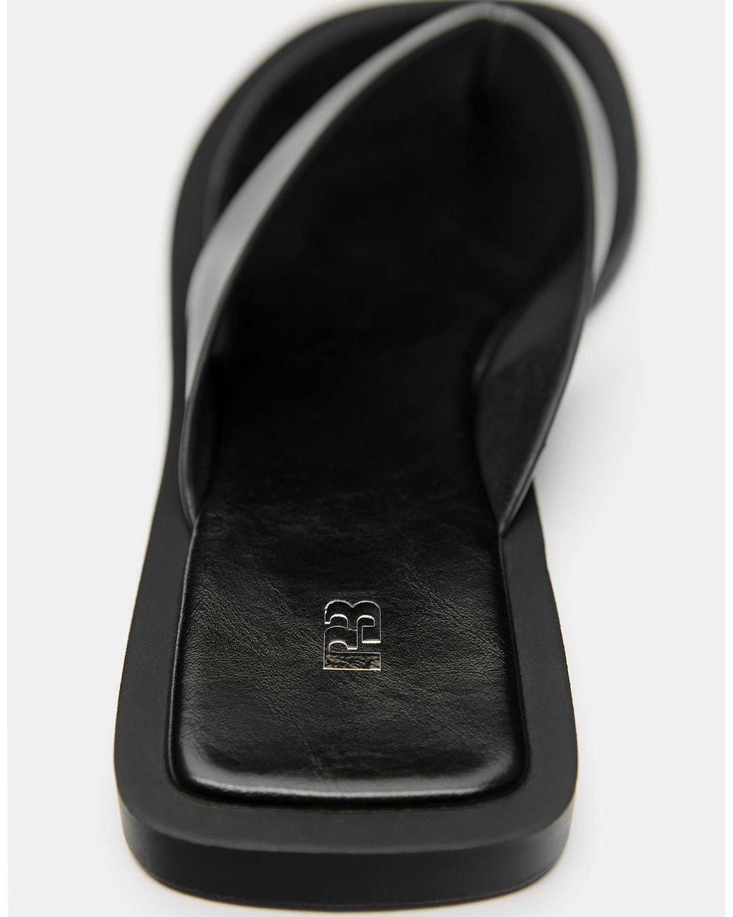 Pull&Bear Black – flache sandalen