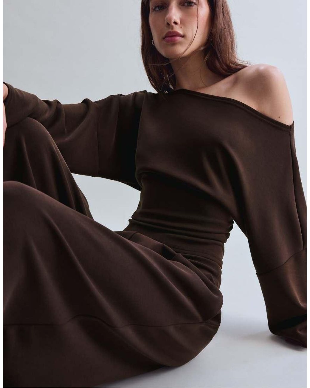 Stradivarius Black Asymmetric Cropped Sweatshirt