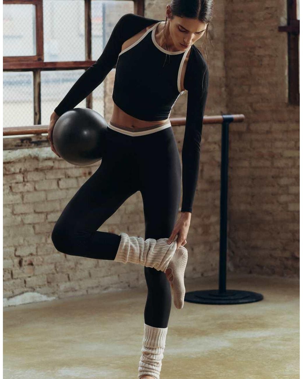Oysho Black Comfortlux Ankle-Length High Rise Block Leggings