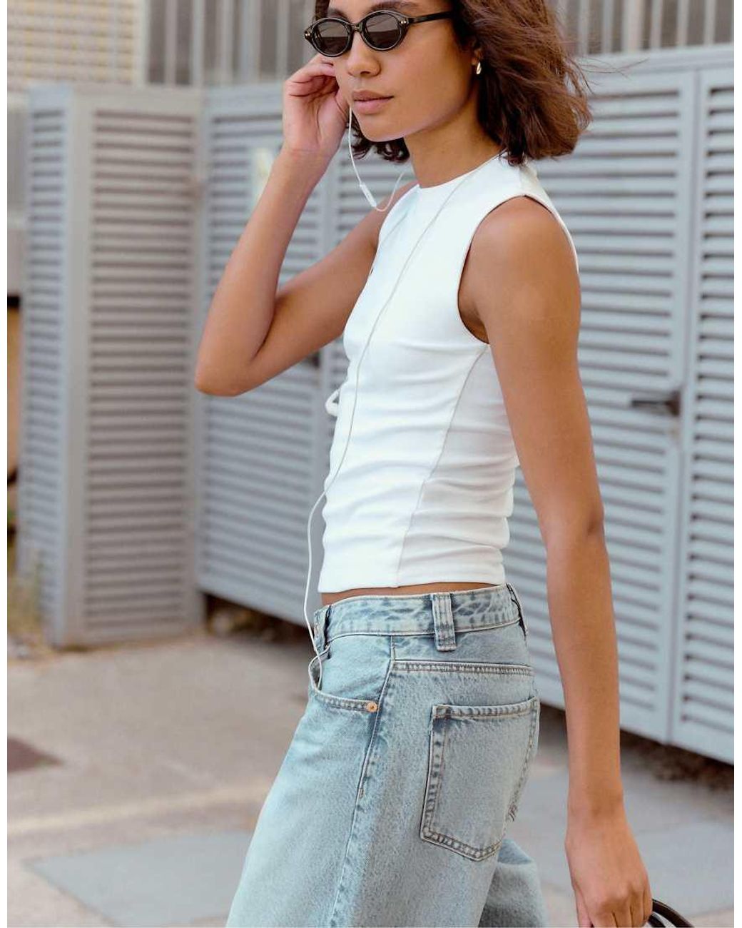 Stradivarius White Basic Sleeveless T-shirt