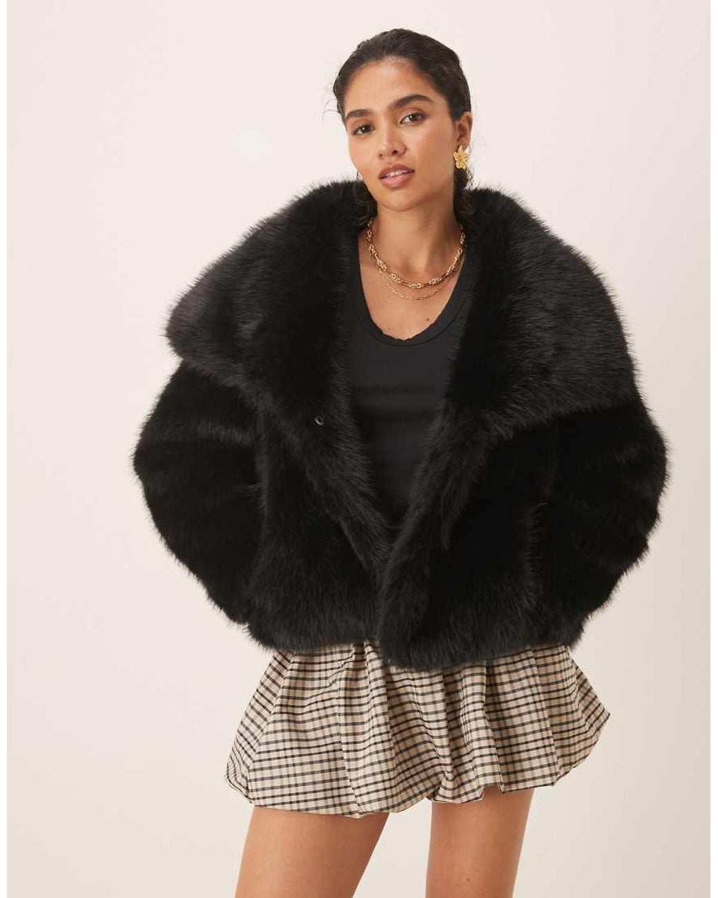 Pretty Lavish Black exaggerated Collar Faux Fur Coat