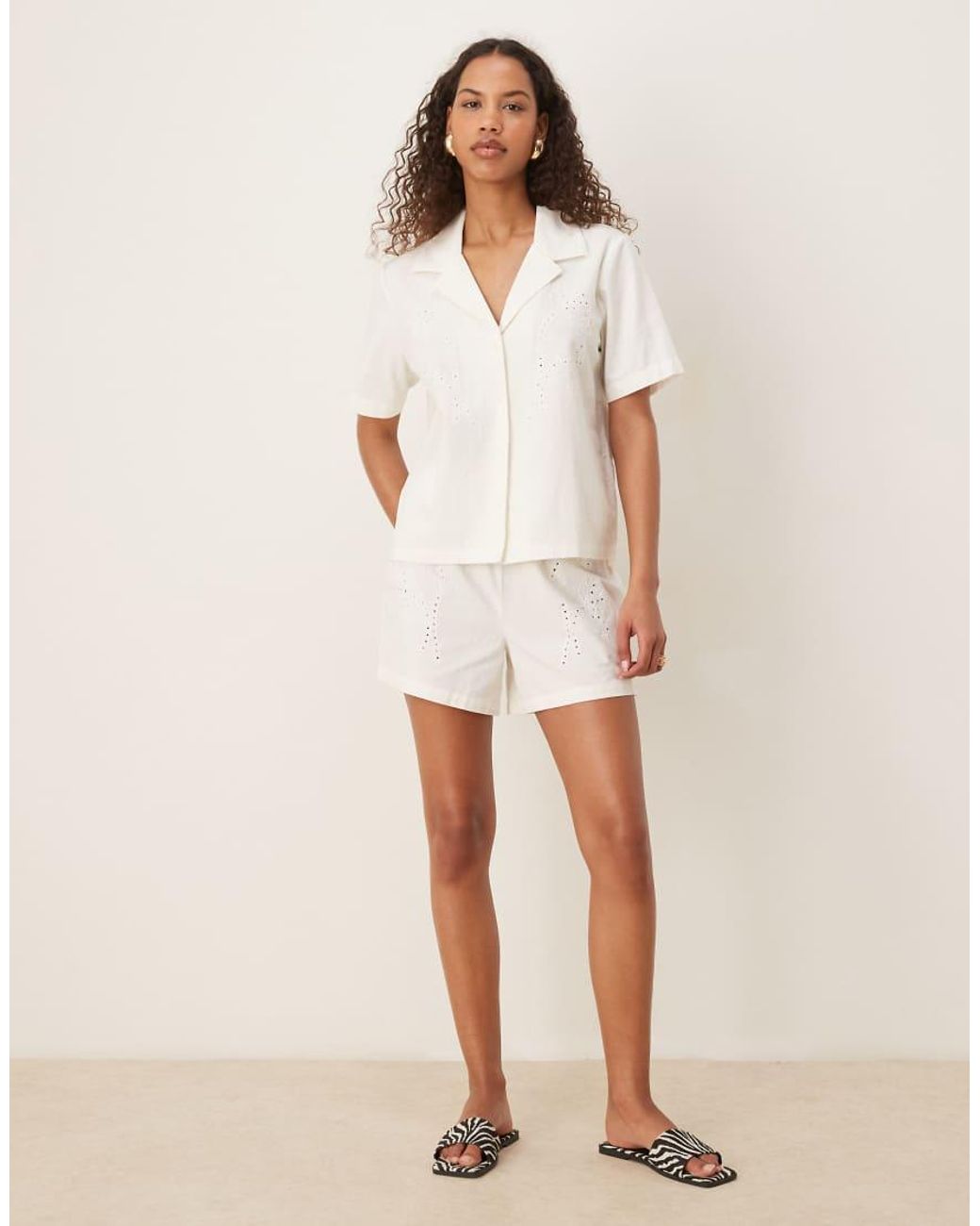 Jdy Natural Relaxed Pull On Shorts