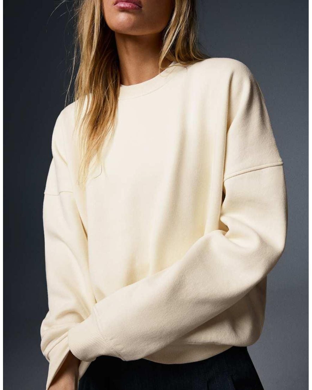 Bershka White Round Neck Sweatshirt