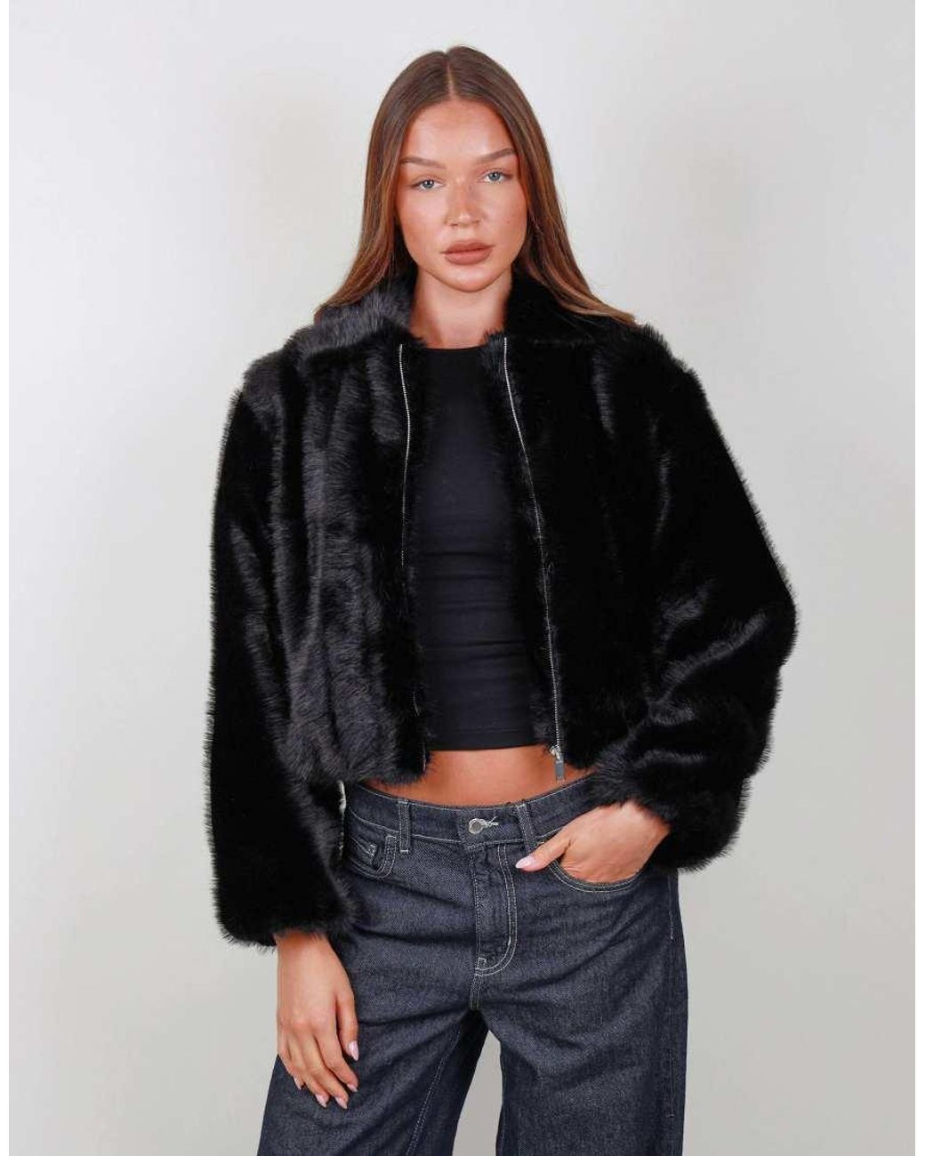 SIMMI Black Faux Fur Tonal Cropped Bomber