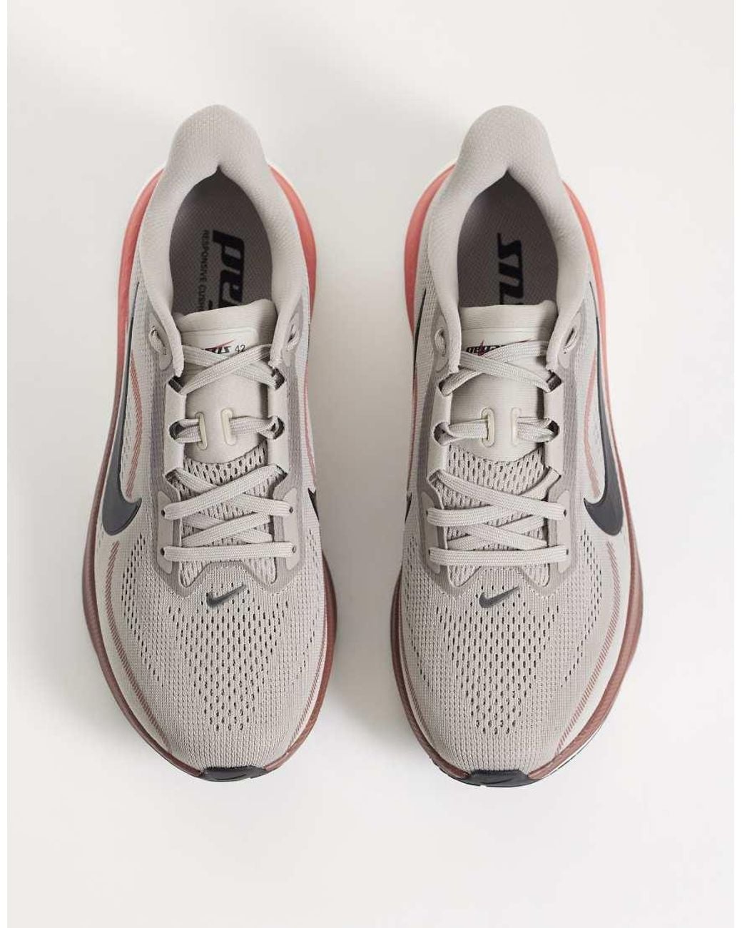 Nike White Vomero 18 Trainers