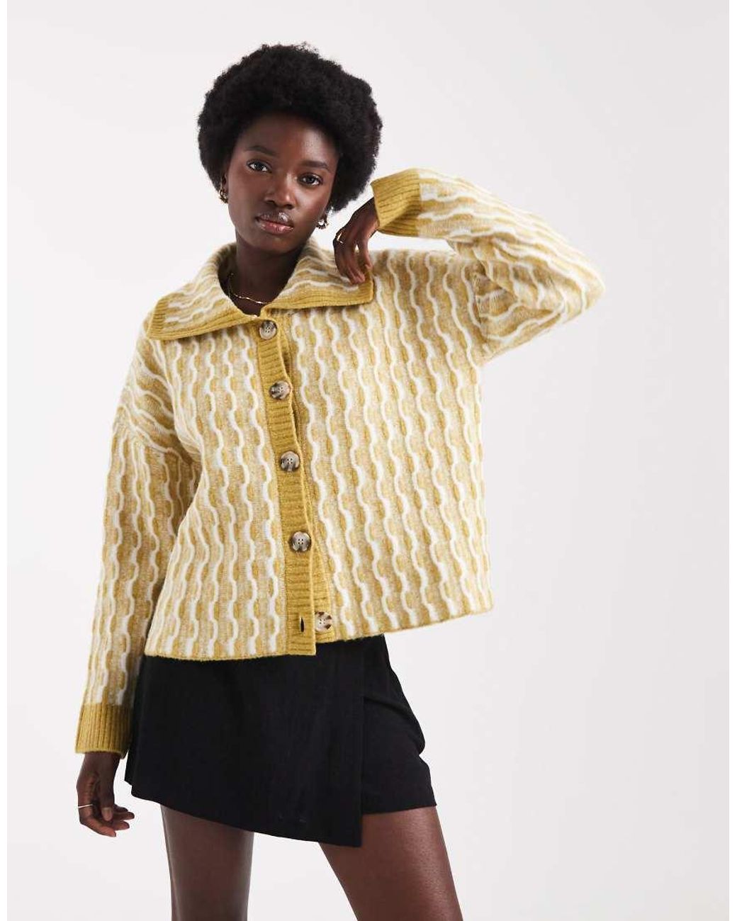 Native Youth White Wide Collar Cardigan