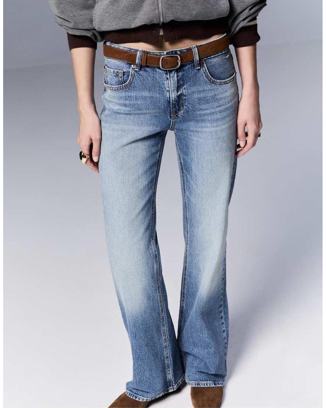 D68 di Stradivarius in Blue