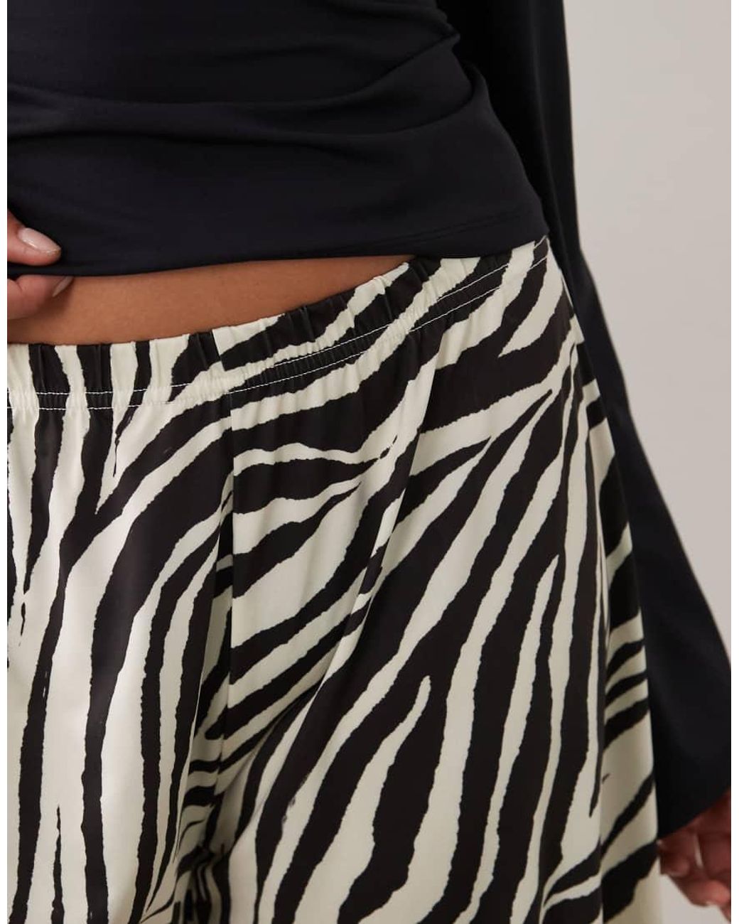Miss Selfridge Black Wide Leg Culotte With Lace Trim