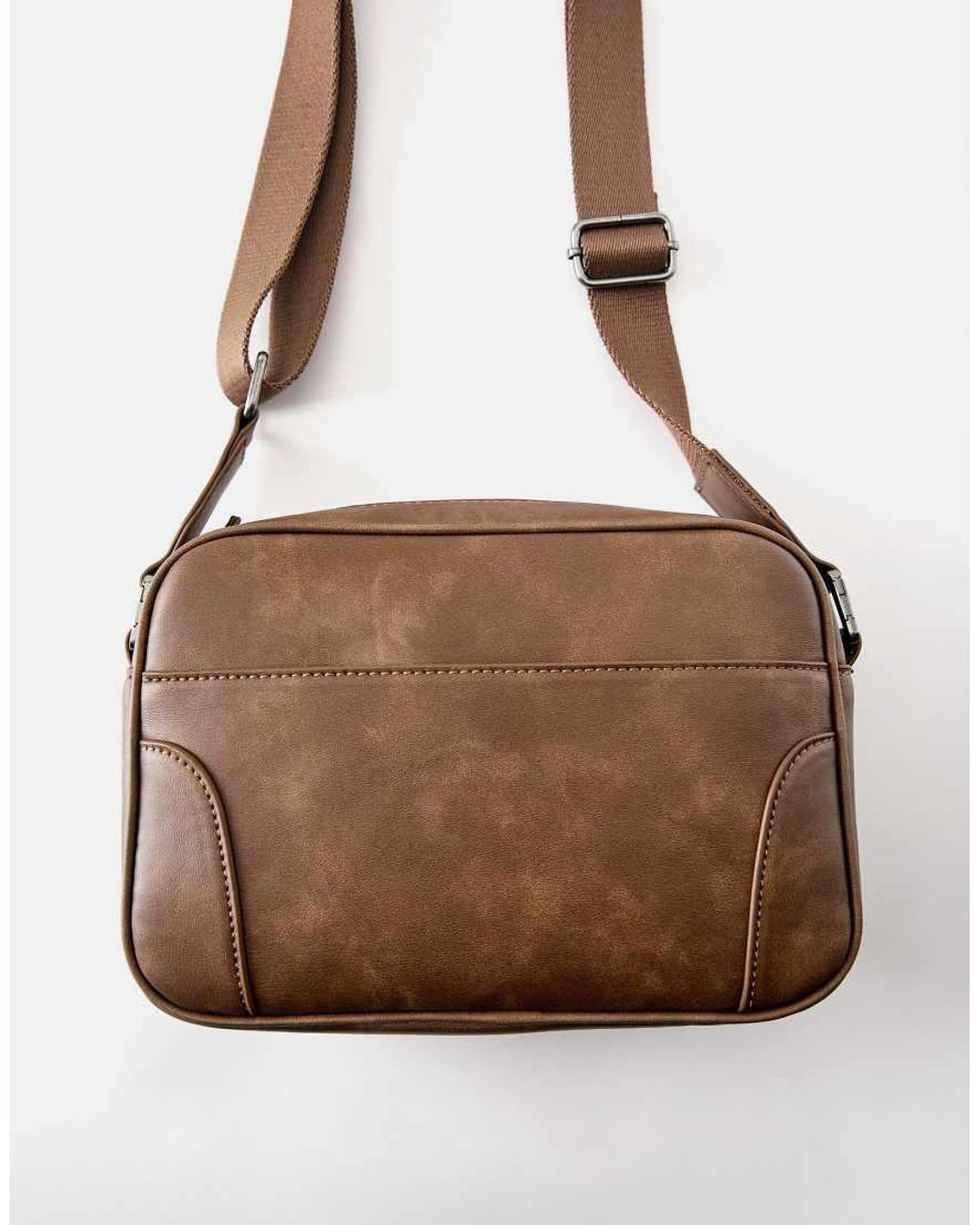 Borsa A Tracolla Effetto Vissuto di Pull&Bear in Brown da Uomo