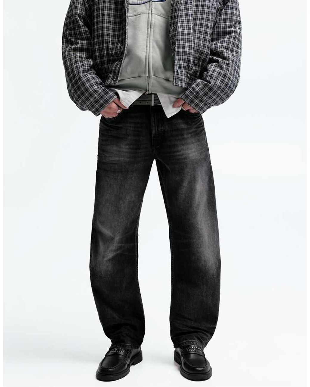 Jeans Ampi A Vita Bassa Nero Sbiadito di Pull&Bear in Black da Uomo