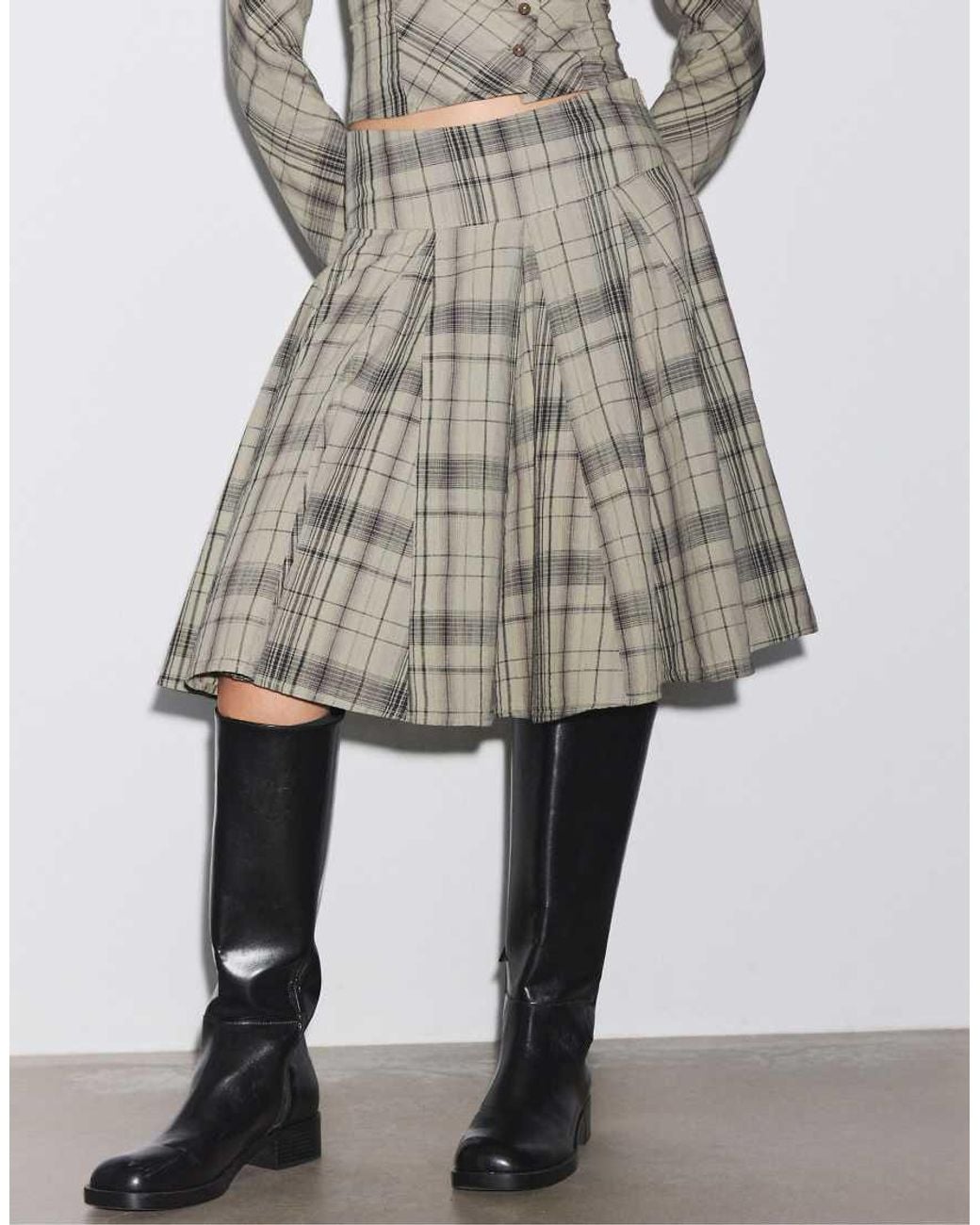 Stradivarius Green Mini Skirt With Godets