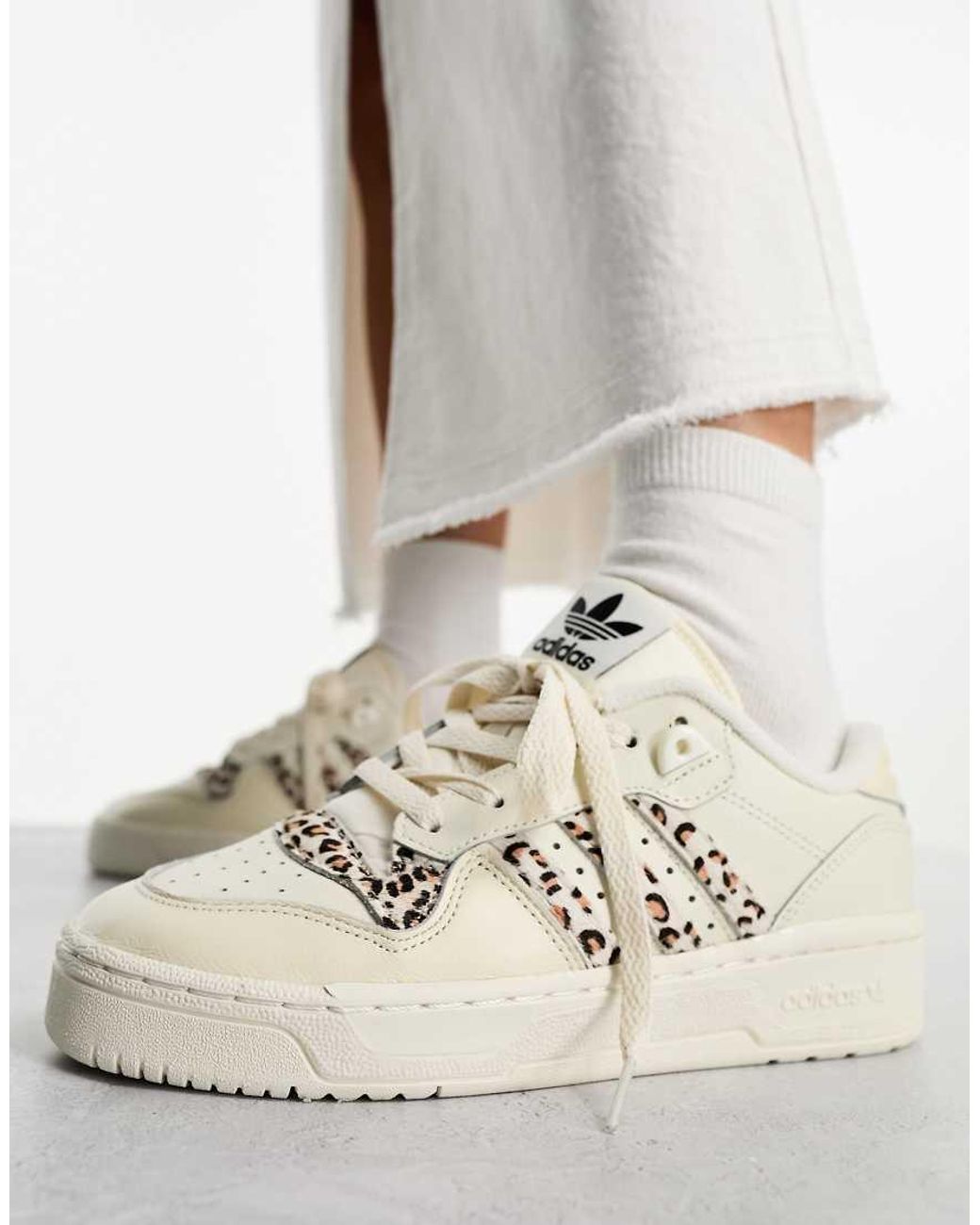 adidas originals rivalry low trainer