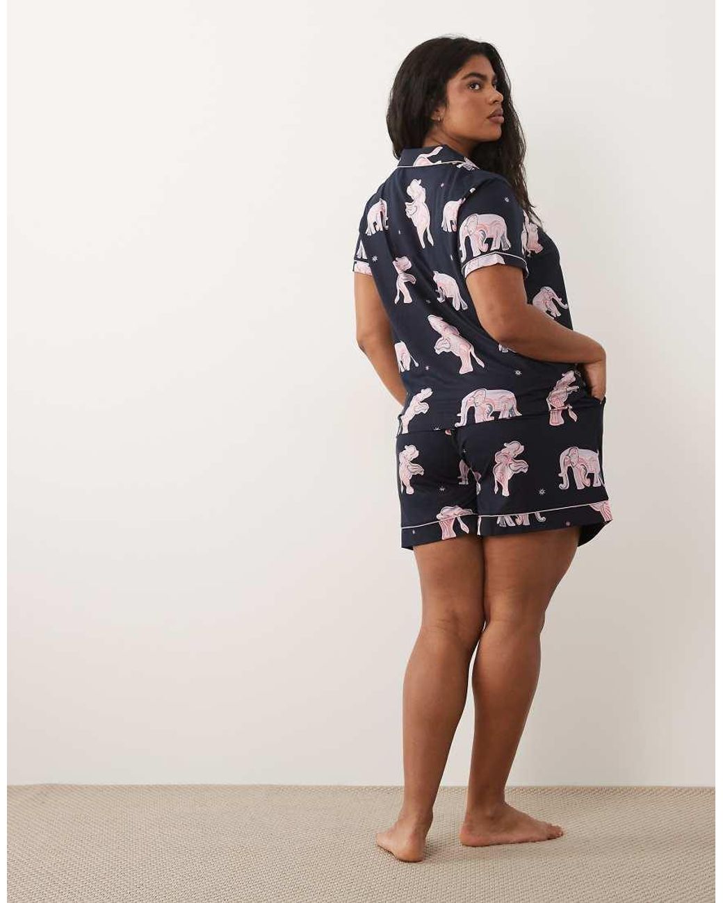 Chelsea Peers Black Curve Revere Top And Shorts Set