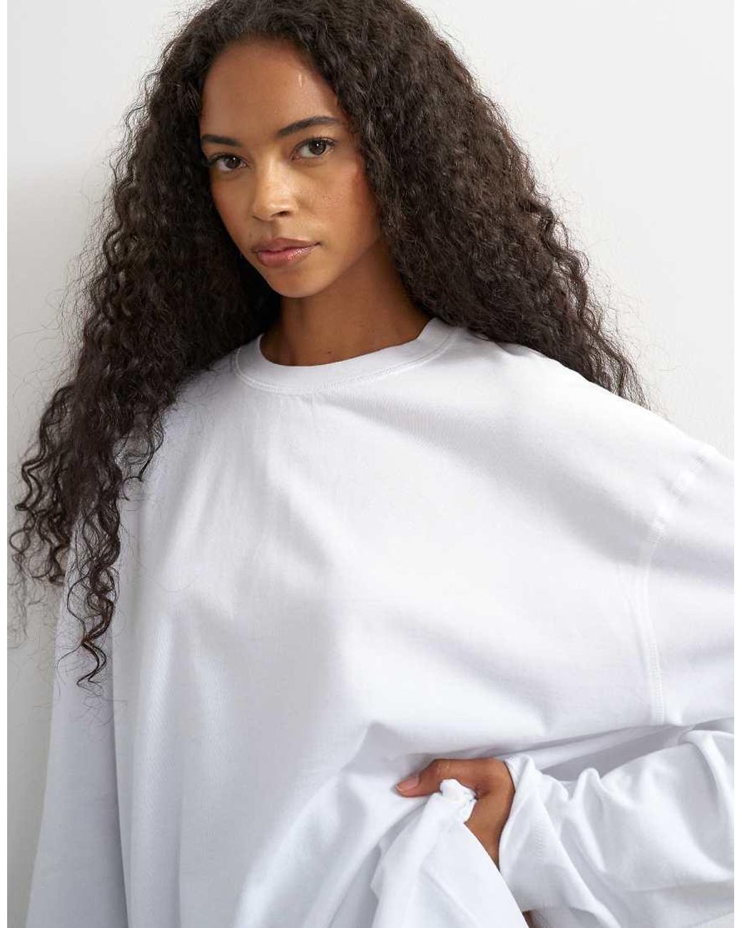 TOPSHOP White Long Sleeve Slouchy Skater Tee