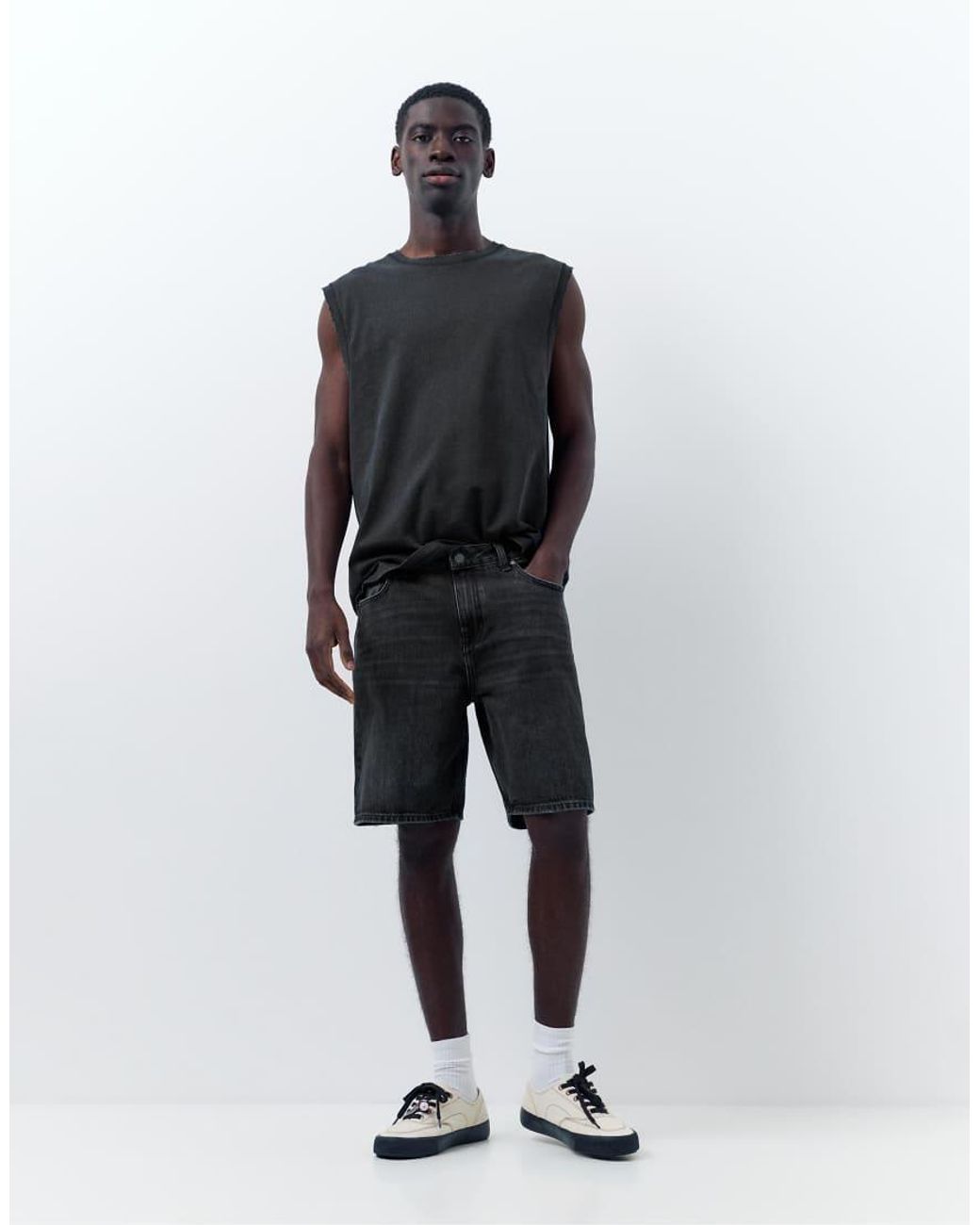 Pantaloncini Bermuda di Pull&Bear in White da Uomo
